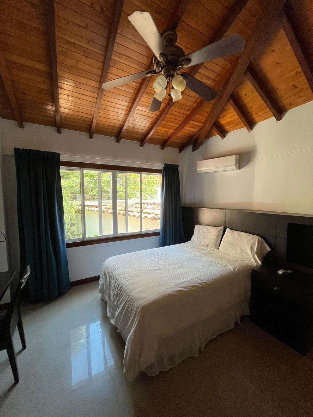 Serenity Suites Casa Boutique Bucaramanga Exterior photo